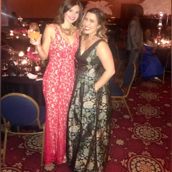 Monique Lhuillier Metallic Brocade Gown with pockets Size 8 (Hemmed for 5’ 3”) - Picture 7 of 8